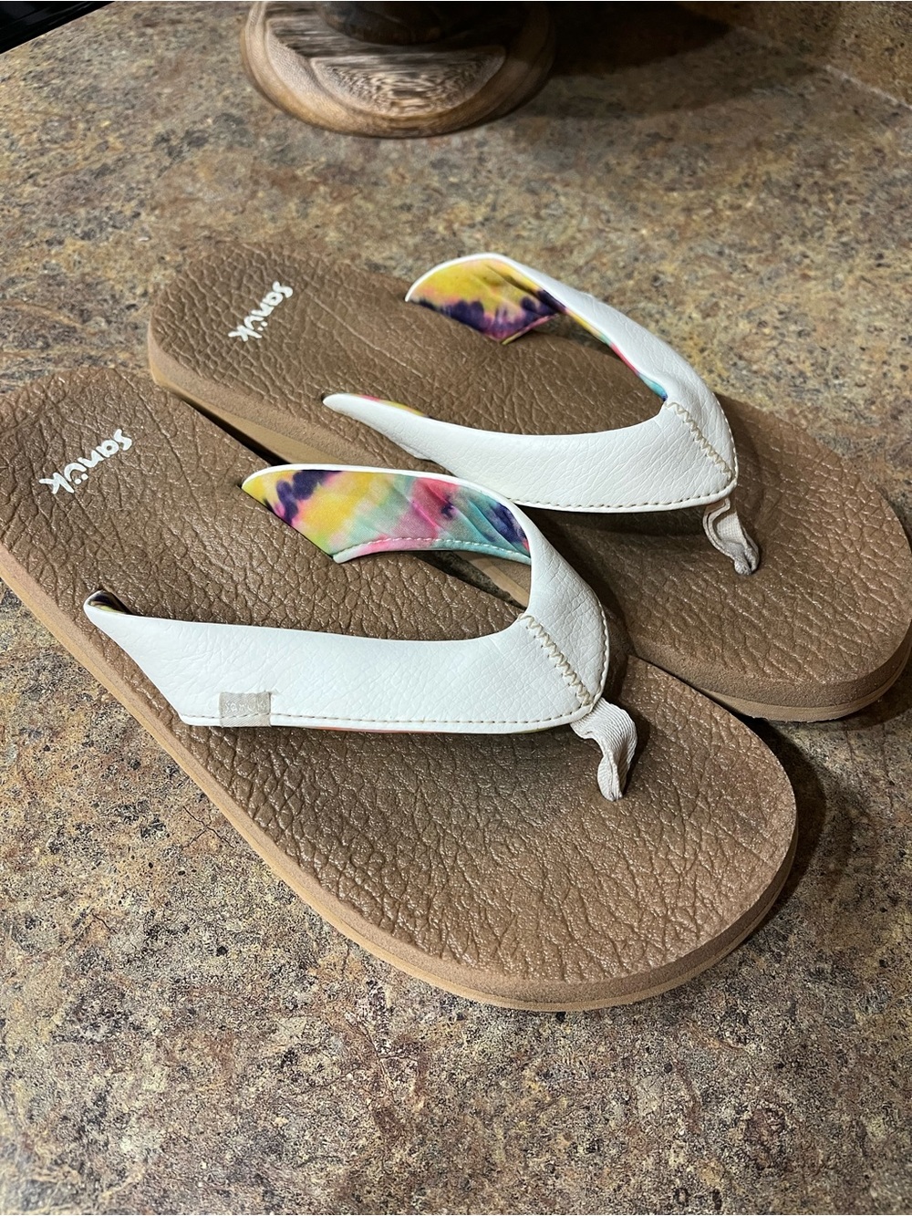 Sanuk Yoga Mat Women’s 8 White Tie Dye Flip Flop Sandals 1126874